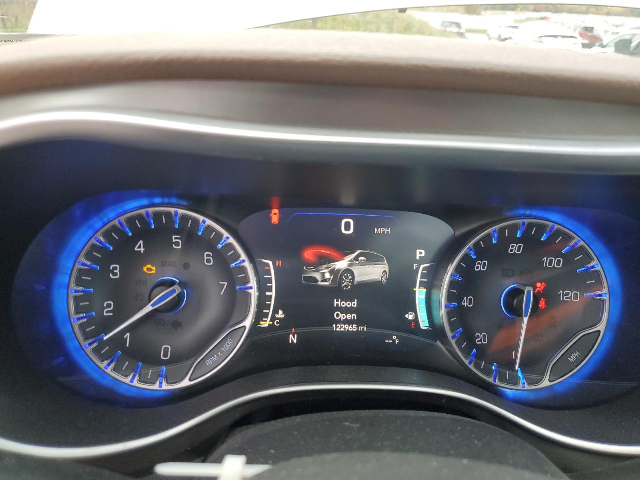 2017 Chrysler Pacifica Limited VIN: 2C4RC1GG5HR592603 Lot: 87089725