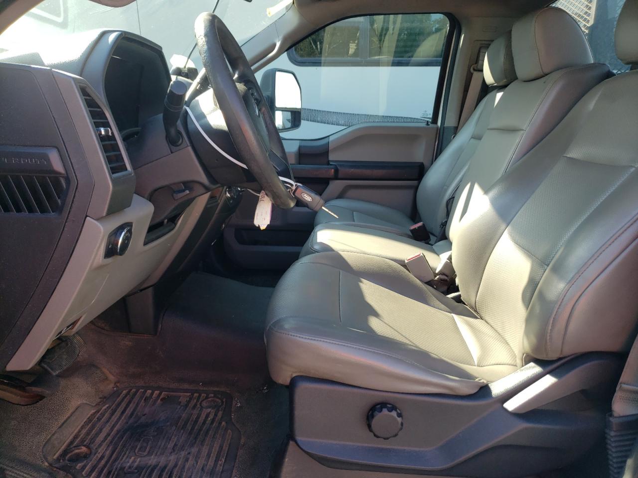 2017 Ford F550 Super Duty VIN: 1FDUF5GY0HEE35393 Lot: 85364645