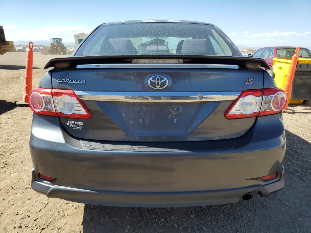 2011 Toyota Corolla Base VIN: 2T1BU4EEXBC620985 Lot: 84604995