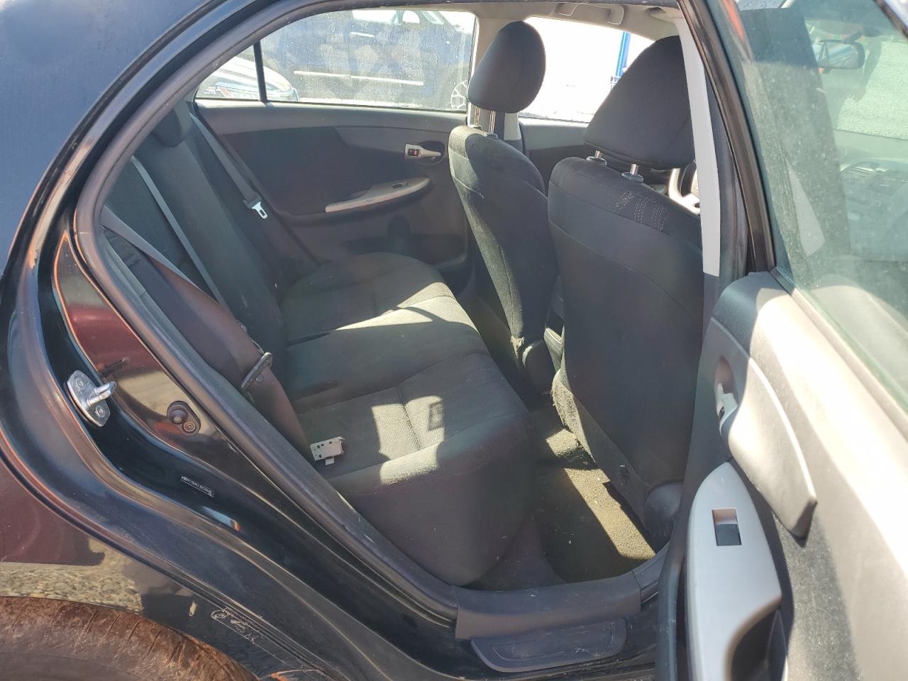 2011 Toyota Corolla Base VIN: 2T1BU4EE1BC568985 Lot: 86332875