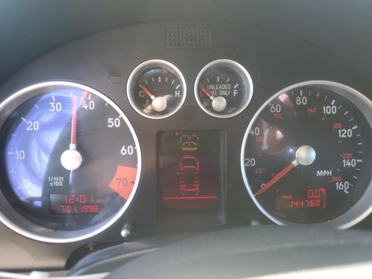 Фото: TRUUT28N311037162