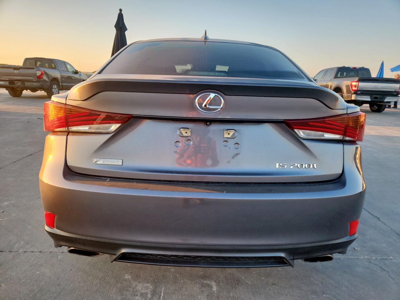 2017 Lexus Is 200T VIN: JTHBA1D26H5040538 Lot: 81880925