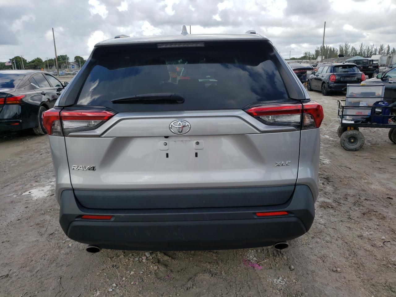 2021 Toyota Rav4 Xle VIN: 2T3W1RFV4MC151408 Lot: 84789555