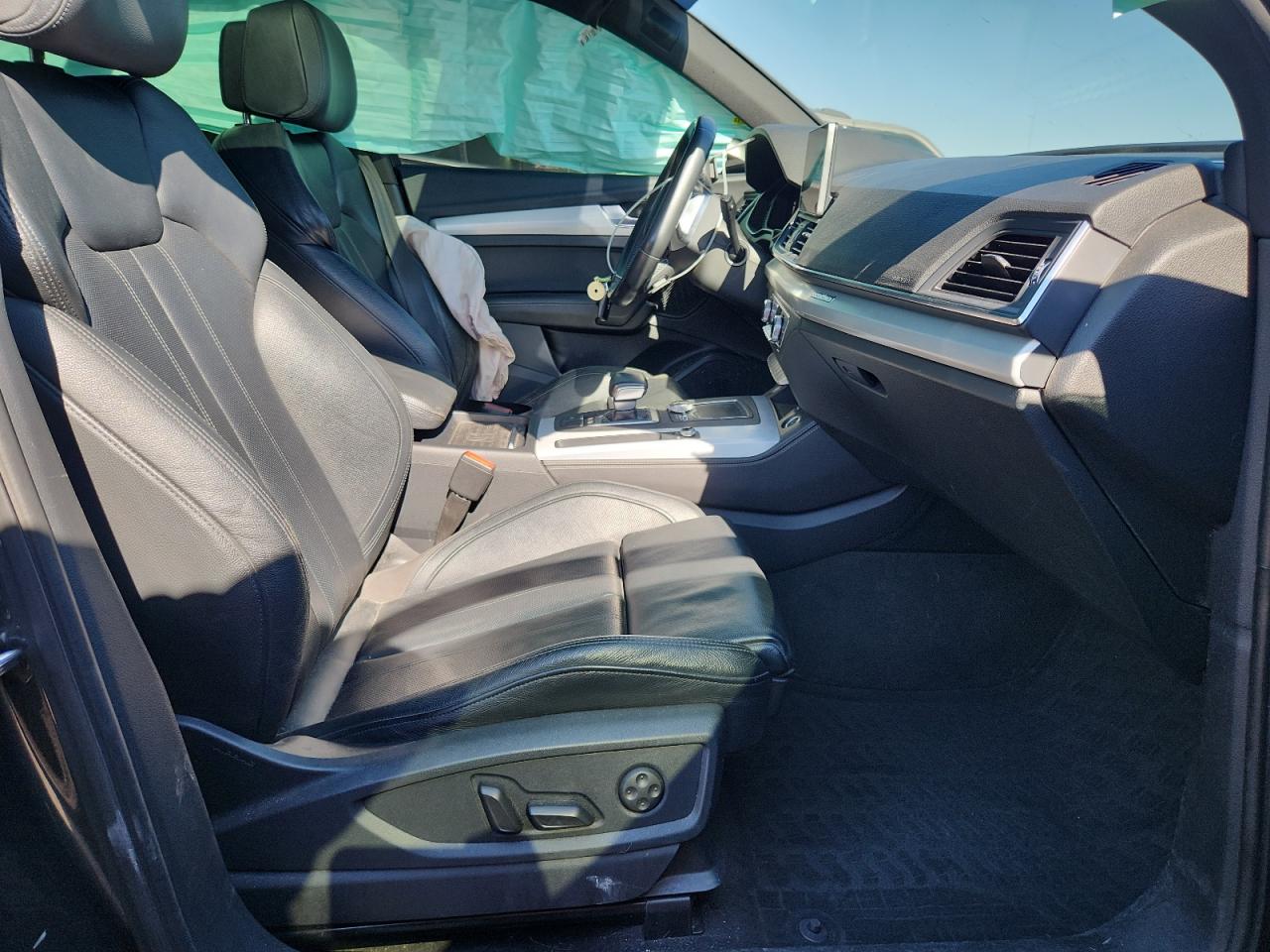 2019 Audi Sq5 Premium Plus VIN: WA1B4AFY4K2093820 Lot: 82297075