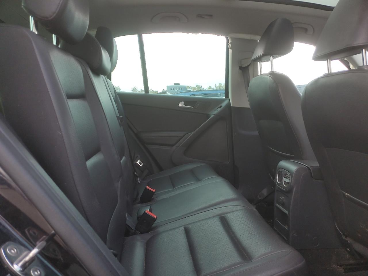 2017 Volkswagen Tiguan Wolfsburg VIN: WVGRV7AX4HW506450 Lot: 87224195