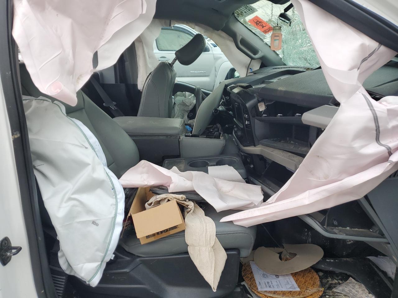 2023 Ford F150 VIN: 1FTMF1CPXPKF39027 Lot: 89724345