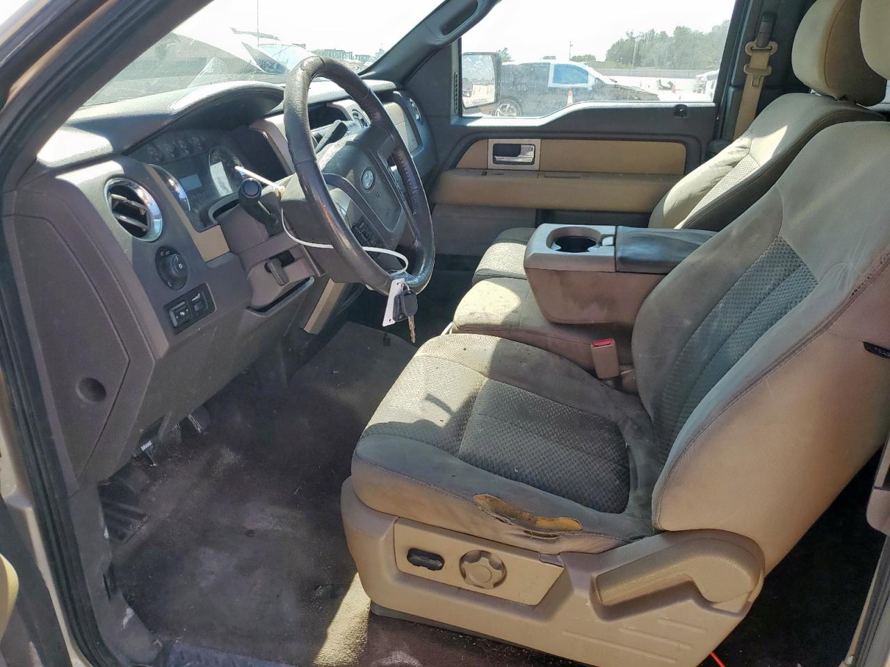 2010 Ford F150 Super Cab VIN: 1FTEX1C84AKE42309 Lot: 85297315