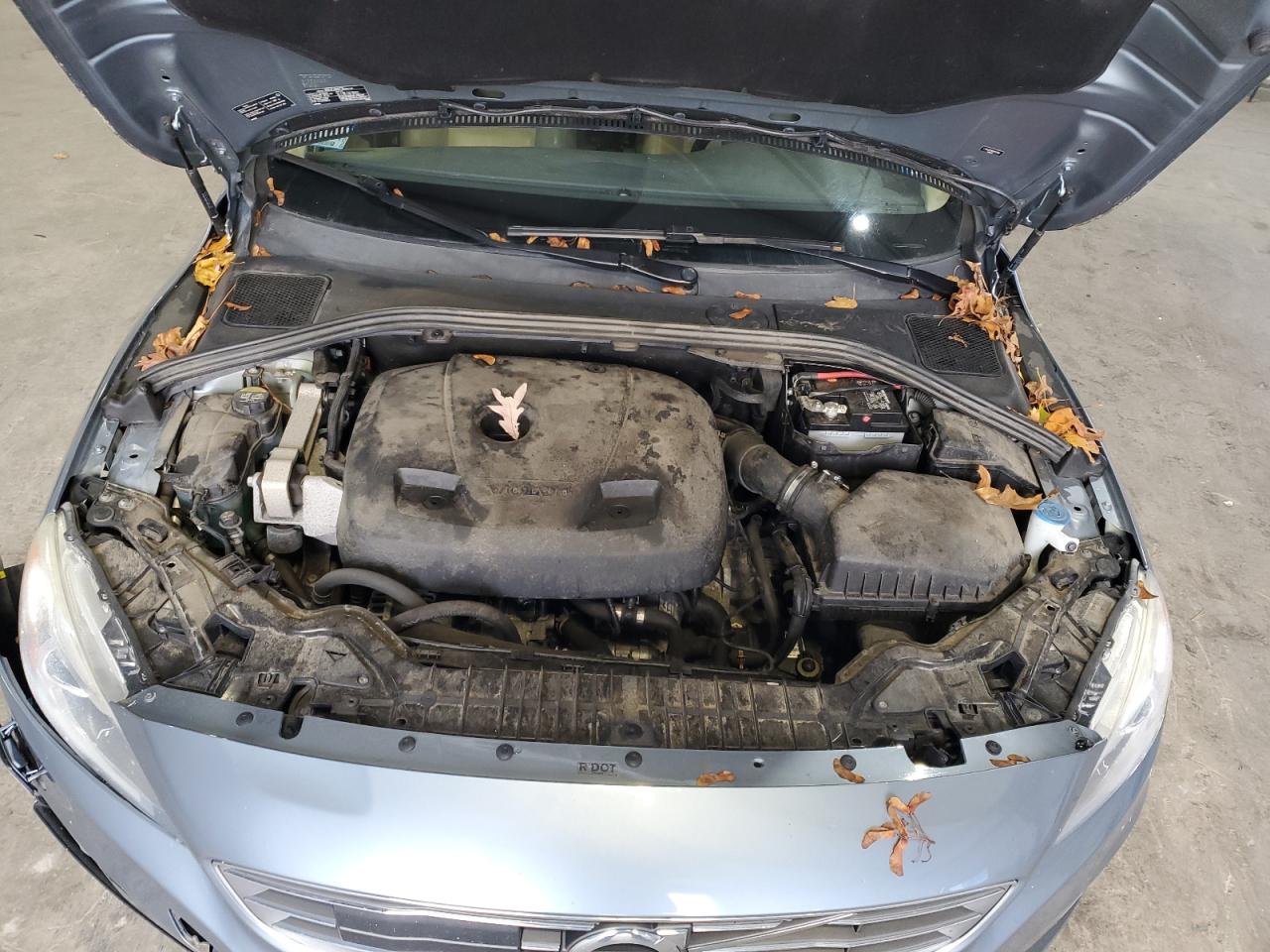 2017 Volvo S60 Platinum VIN: LYV402TM8HB153588 Lot: 90798405