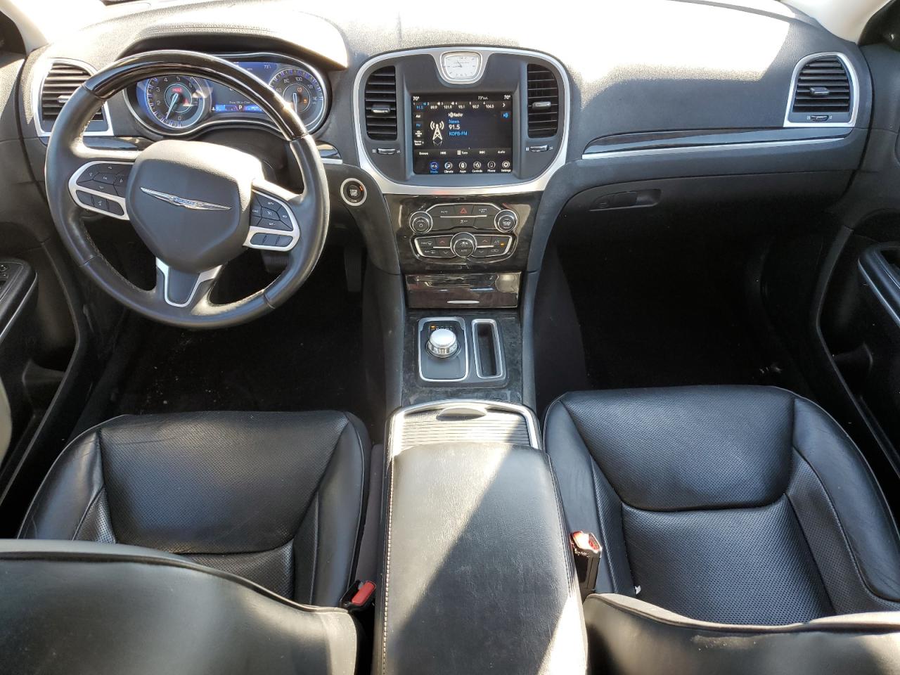 2019 Chrysler 300 Limited VIN: 2C3CCAKGXKH528765 Lot: 85704735