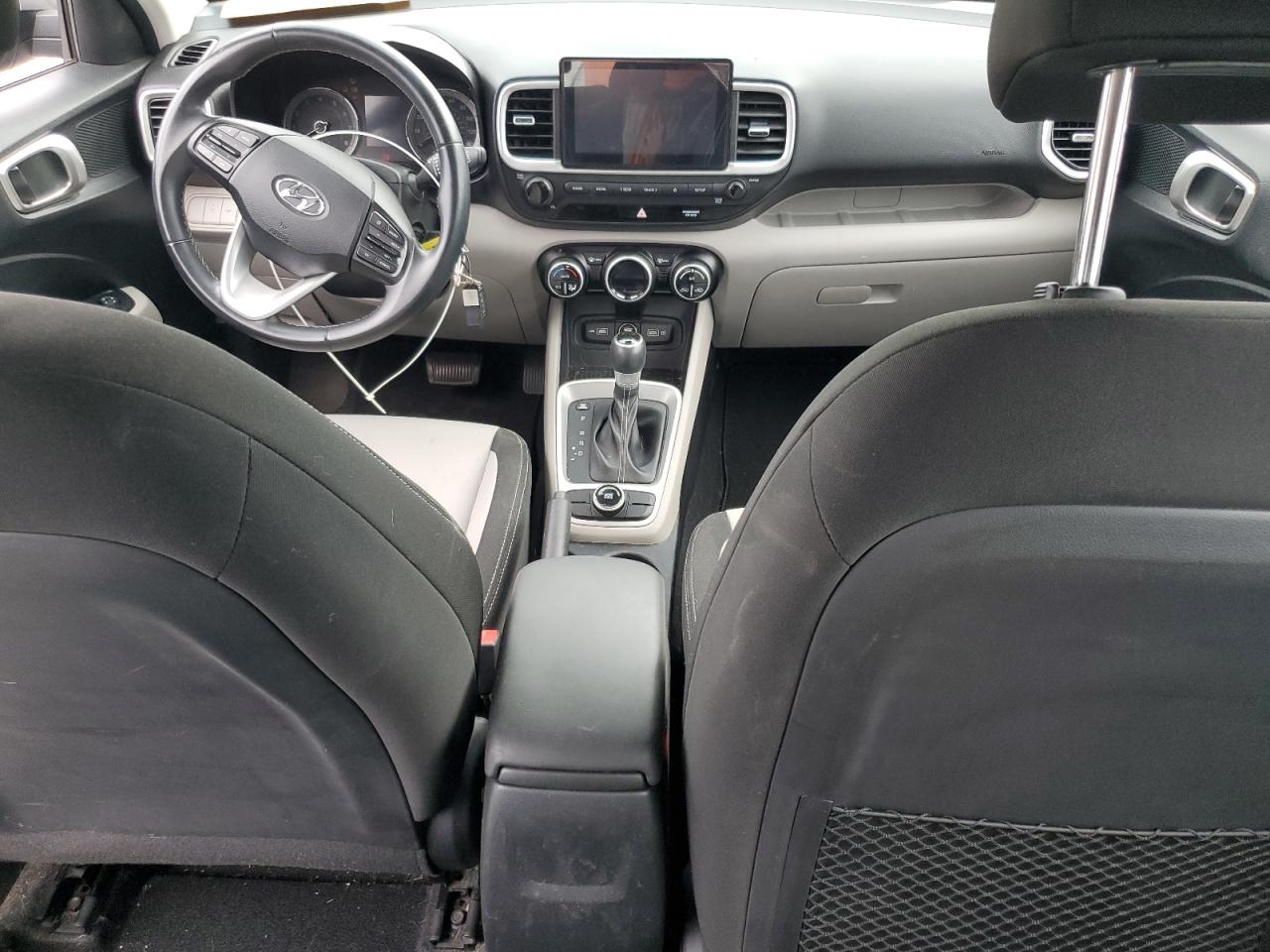 2022 Hyundai Venue Sel VIN: KMHRC8A38NU133123 Lot: 85143485