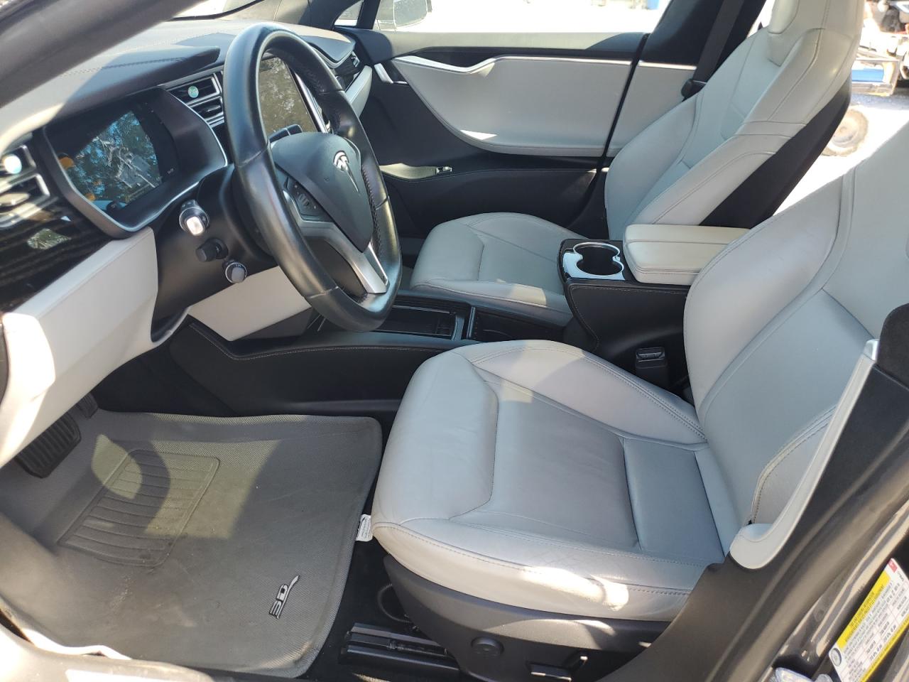 2016 Tesla Model S VIN: 5YJSA1E24GF171643 Lot: 83820285