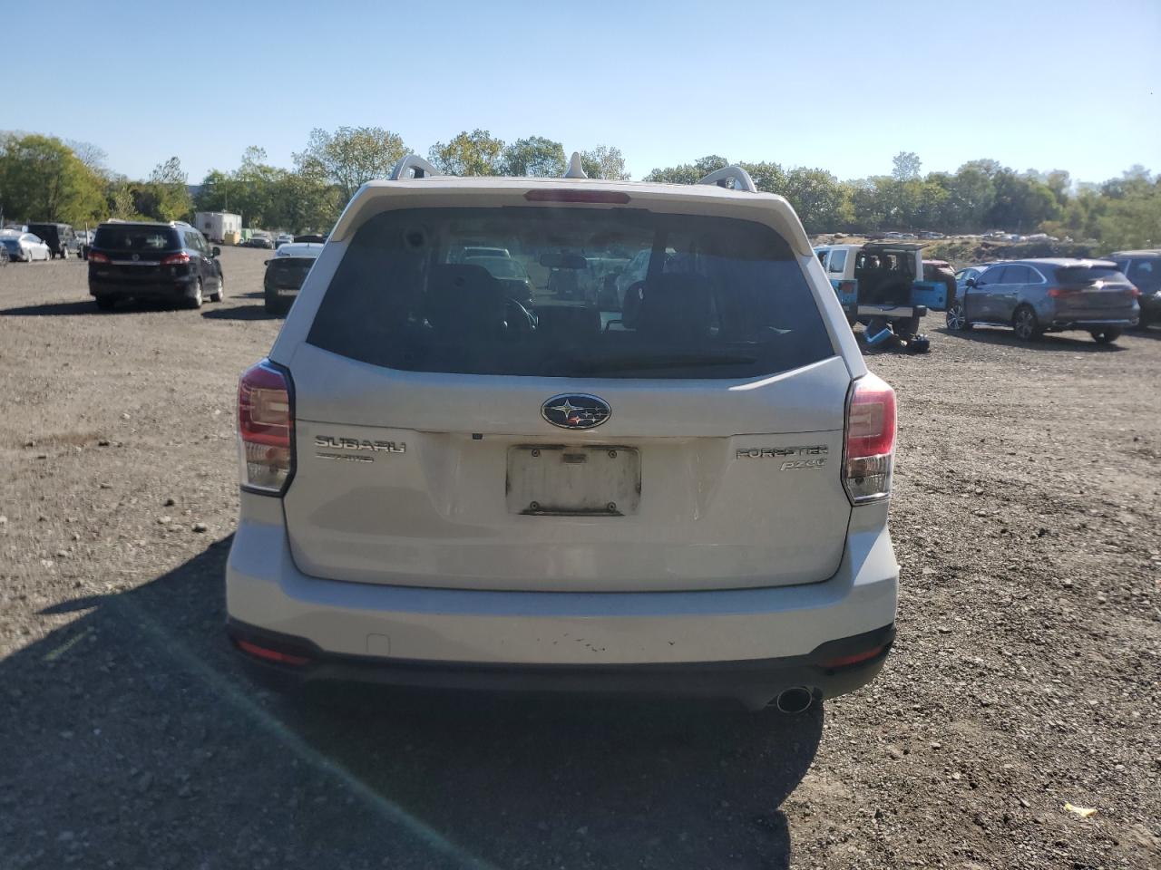 2017 Subaru Forester 2.5I Limited VIN: JF2SJARC2HH452474 Lot: 84210225