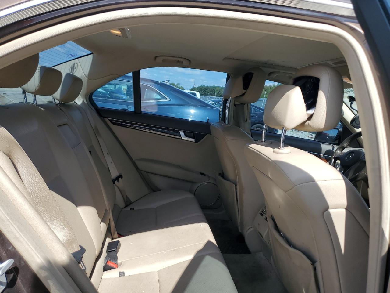 2014 Mercedes-Benz C 250 VIN: WDDGF4HBXER309719 Lot: 81970445