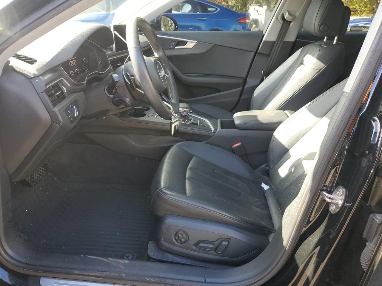 2017 Audi A4 Premium VIN: WAUDNAF46HN049735 Lot: 82528515