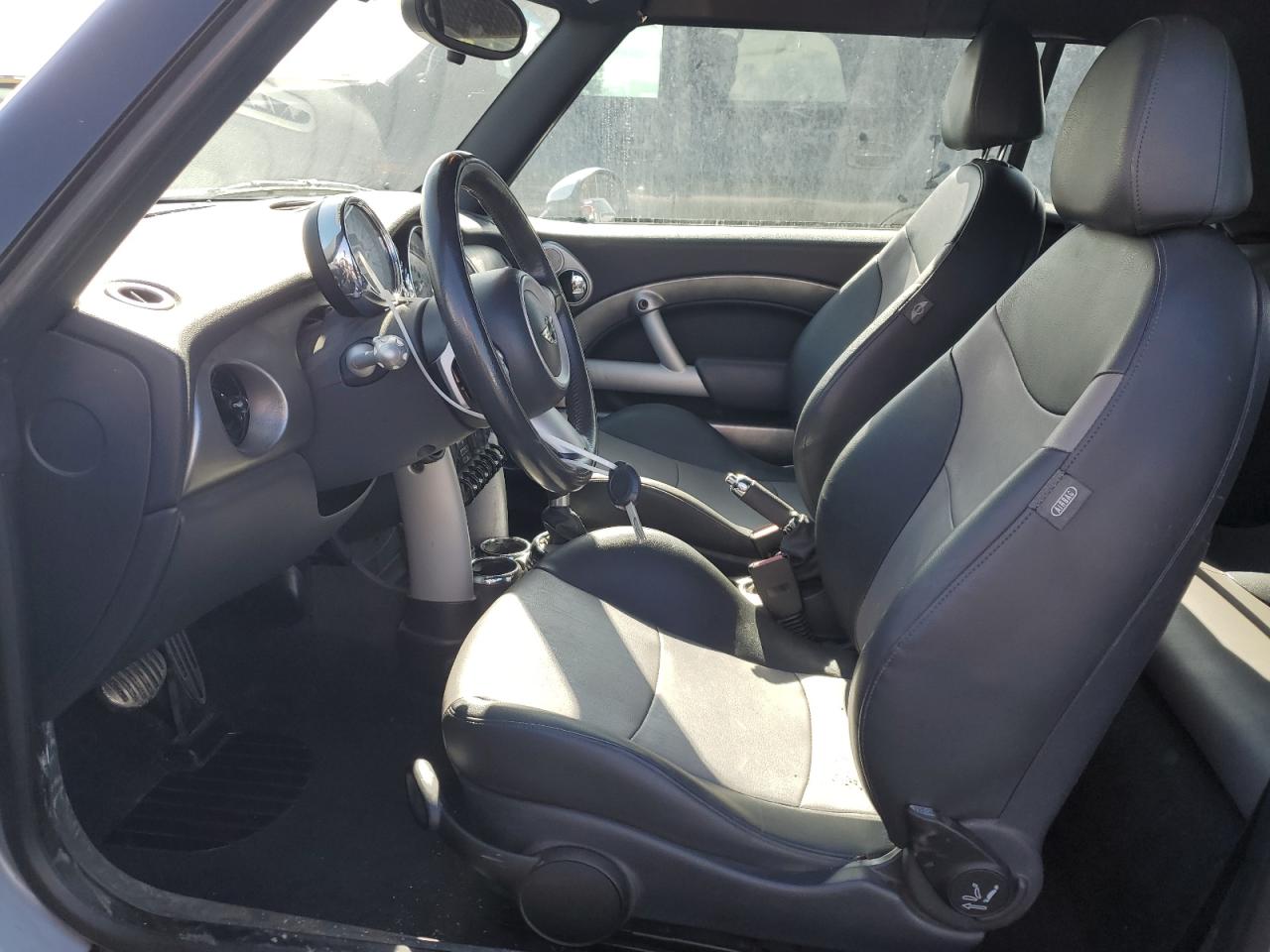 2005 Mini Cooper S VIN: WMWRH33585TK56317 Lot: 84988075