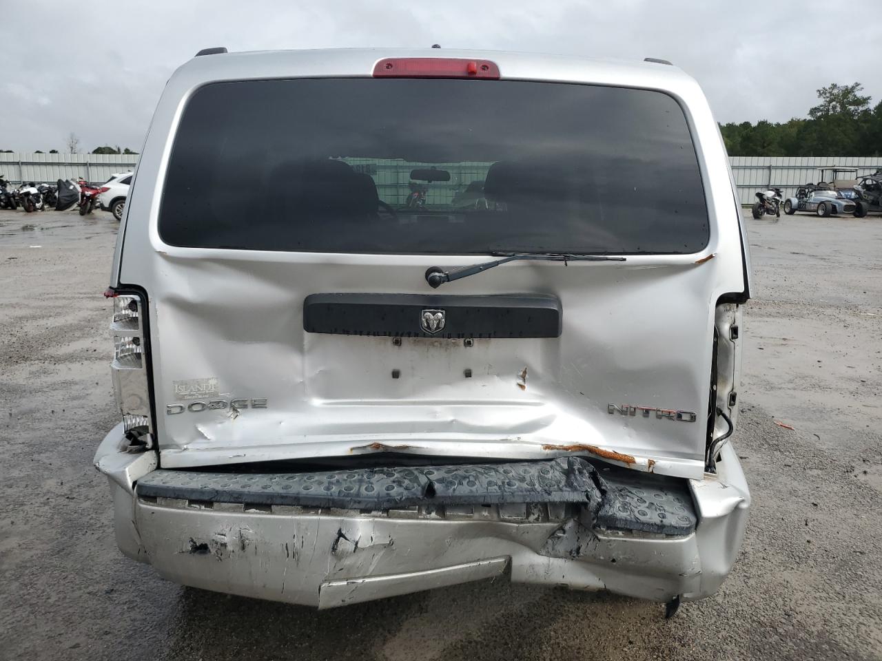 2011 Dodge Nitro Heat VIN: 1D4PT4GK3BW574390 Lot: 81943005