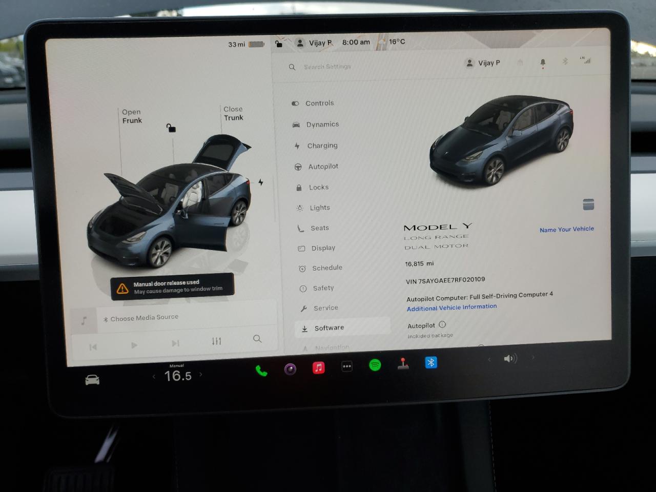 2024 Tesla Model Y VIN: 7SAYGAEE7RF020109 Lot: 84736305