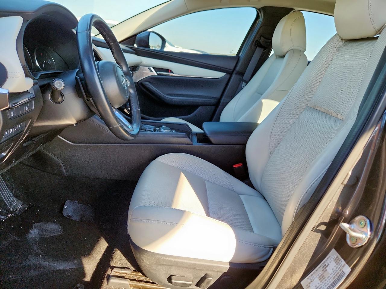 2022 Mazda 3 Premium VIN: 3MZBPBDLXNM319122 Lot: 86145555