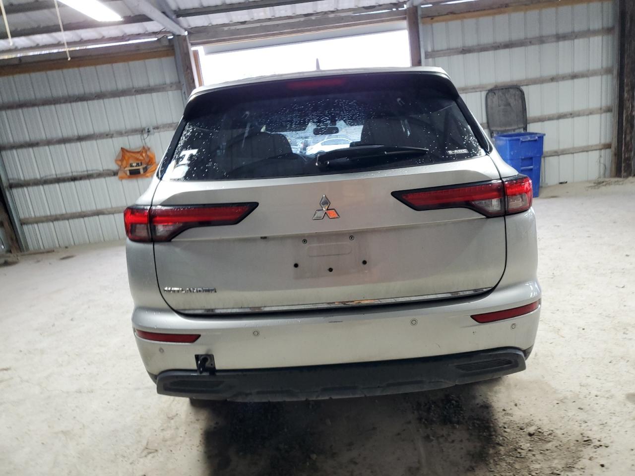 2024 Mitsubishi Outlander Es VIN: JA4J4UA82RZ046744 Lot: 90471035