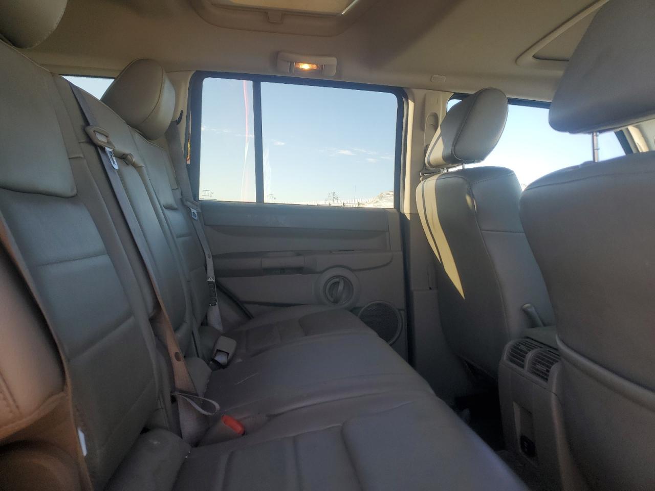 2008 Jeep Commander Sport VIN: 1J8HH48K78C117733 Lot: 87203345