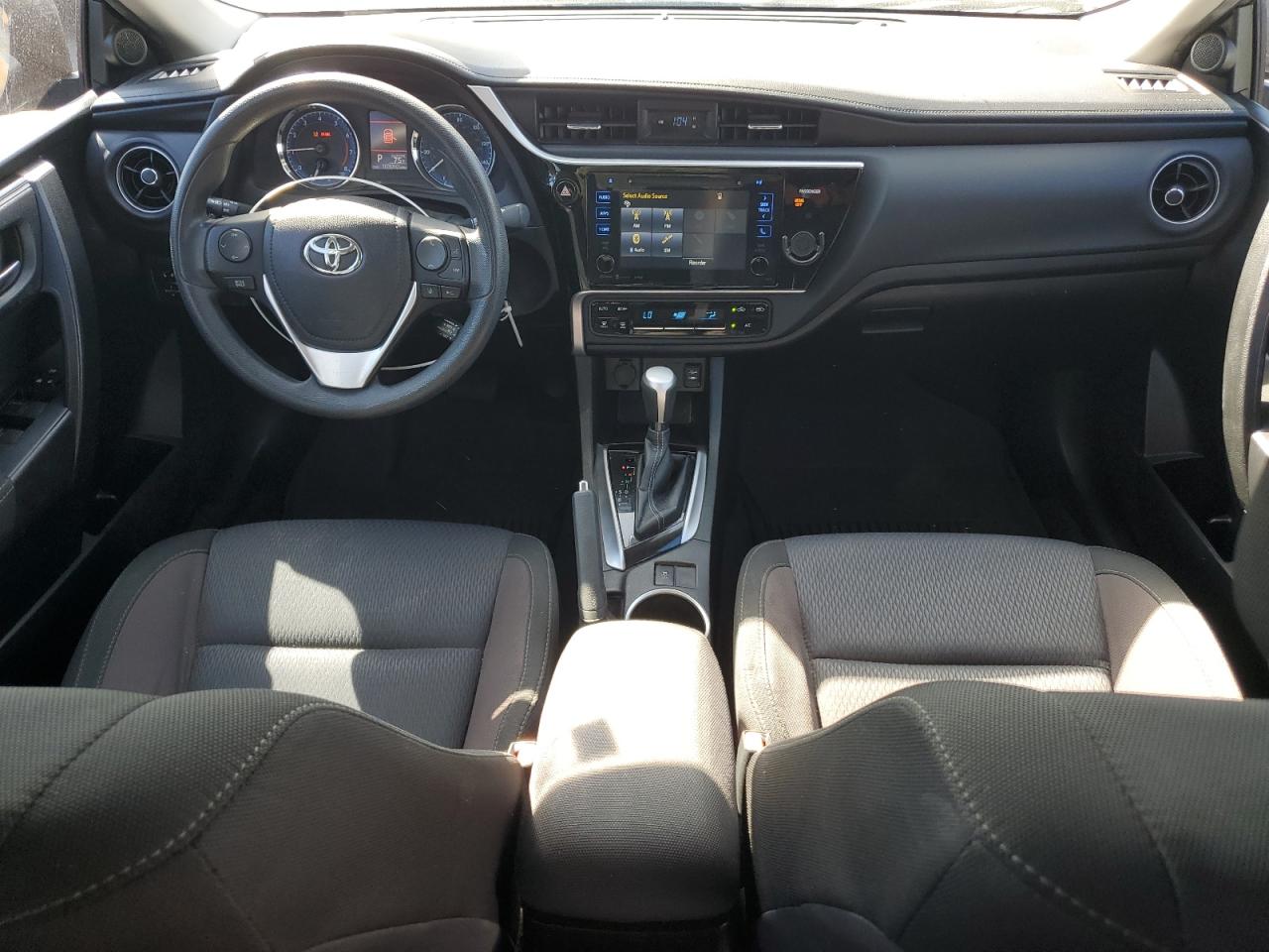 2017 Toyota Corolla L VIN: 5YFBURHE1HP577431 Lot: 85370585