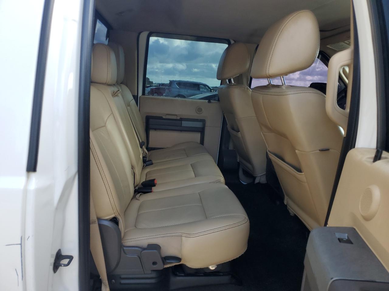 2011 Ford F250 Super Duty VIN: 1FT7W2BT4BEC33157 Lot: 84932775