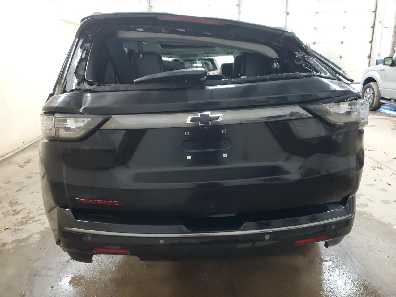 2018 Chevrolet Traverse Premier VIN: 1GNERKKW9JJ266743 Lot: 61549725