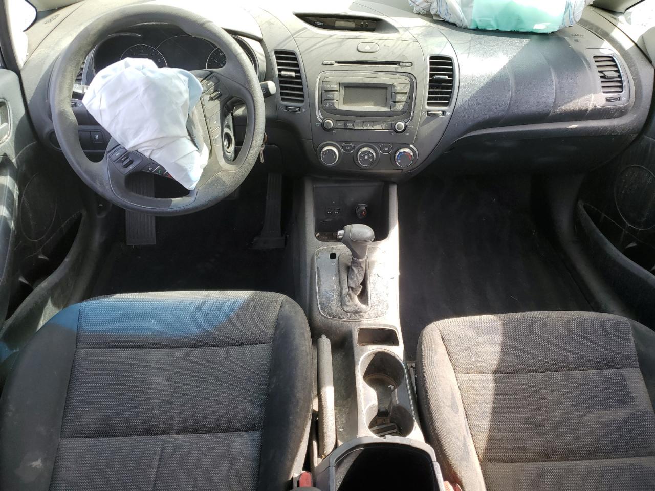 2017 Kia Forte Lx VIN: 3KPFK4A73HE072353 Lot: 86477235