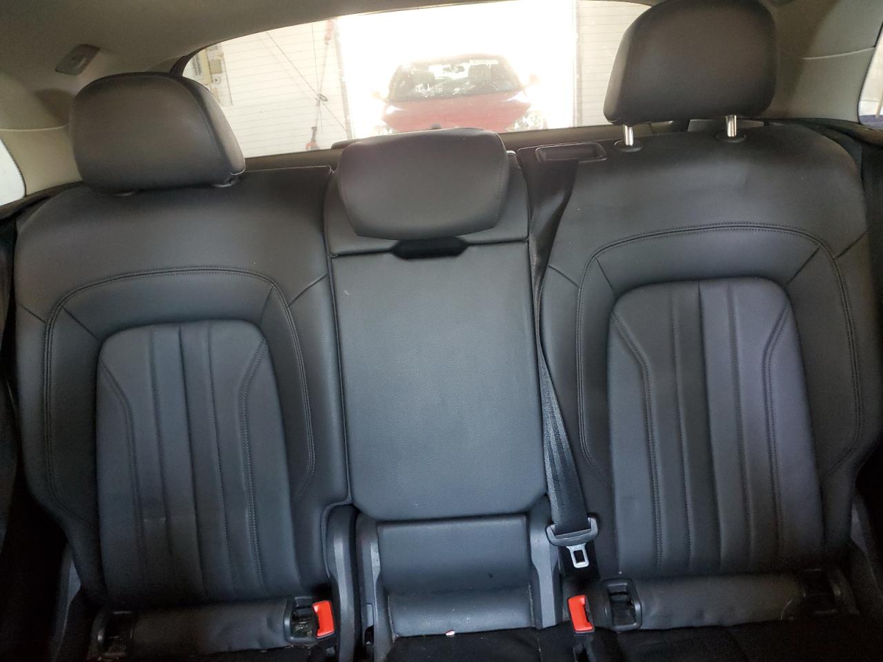 2018 Audi Q5 Premium VIN: WA1ANAFY3J2001779 Lot: 81979145