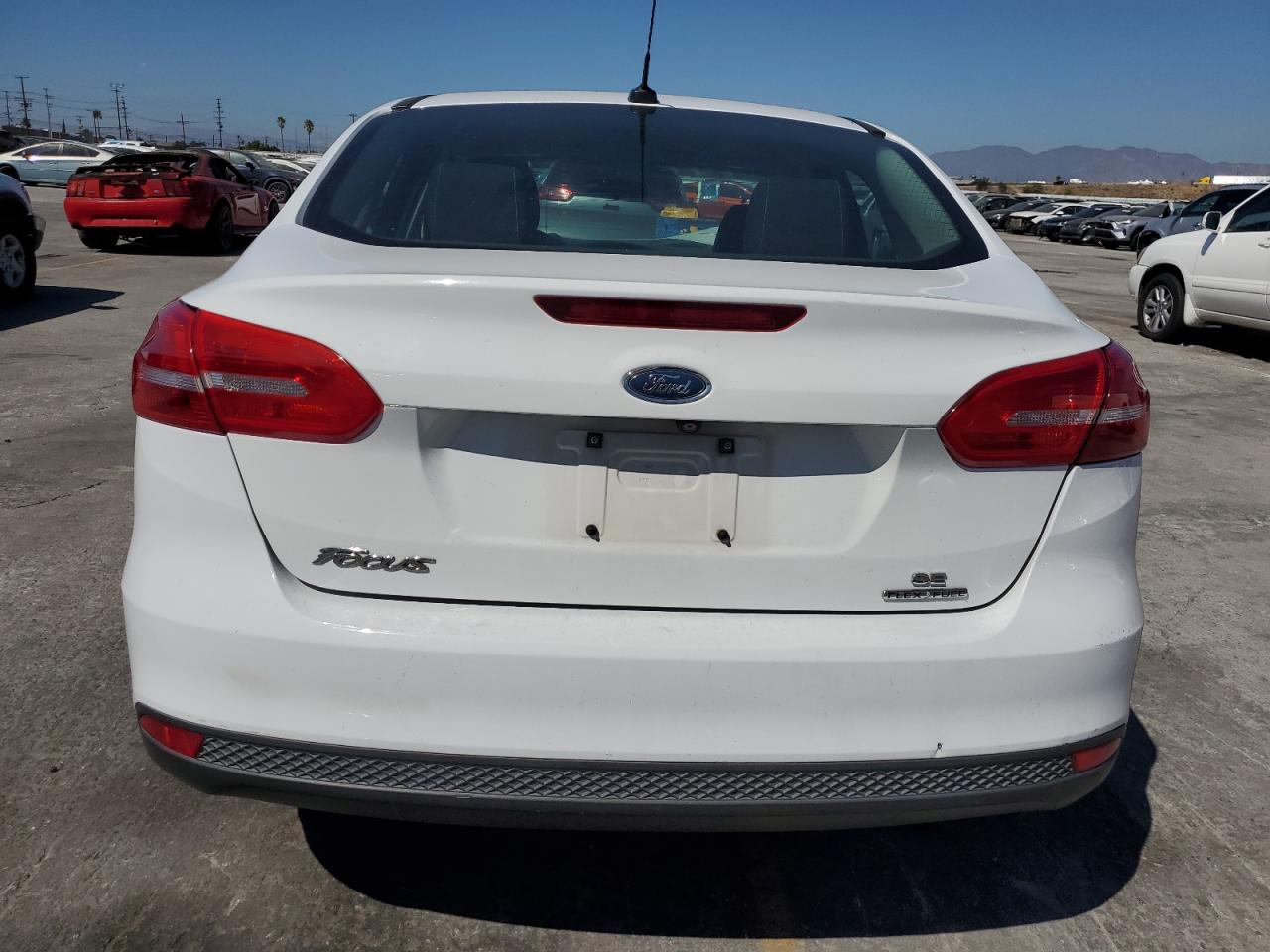 2015 Ford Focus Se VIN: 1FADP3F20FL379733 Lot: 82286165