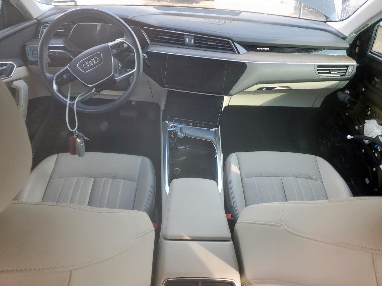 2024 Audi Q8 E-Tron Premium Plus VIN: WA15AAGE3RB009099 Lot: 90036445