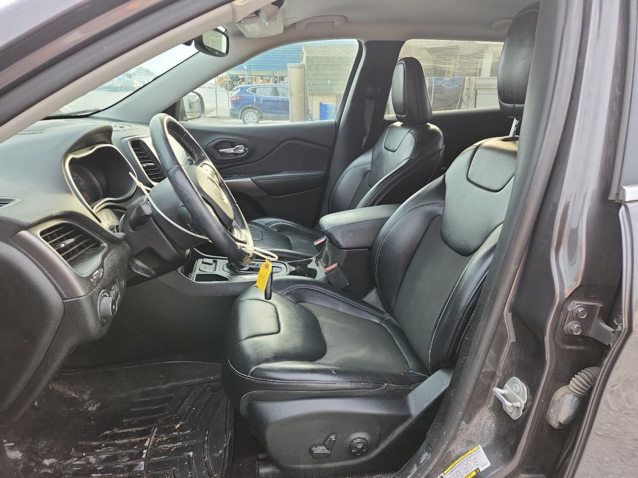 2019 Jeep Cherokee Latitude Plus VIN: 1C4PJLLB6KD249201 Lot: 86637575