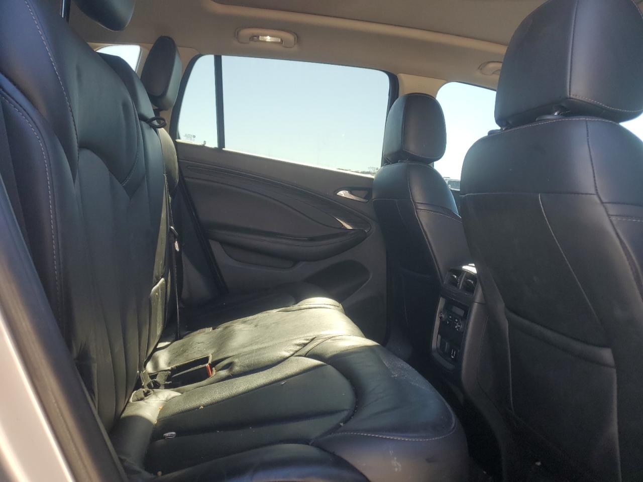 2018 Buick Envision Essence VIN: LRBFX1SA8JD007868 Lot: 89698815