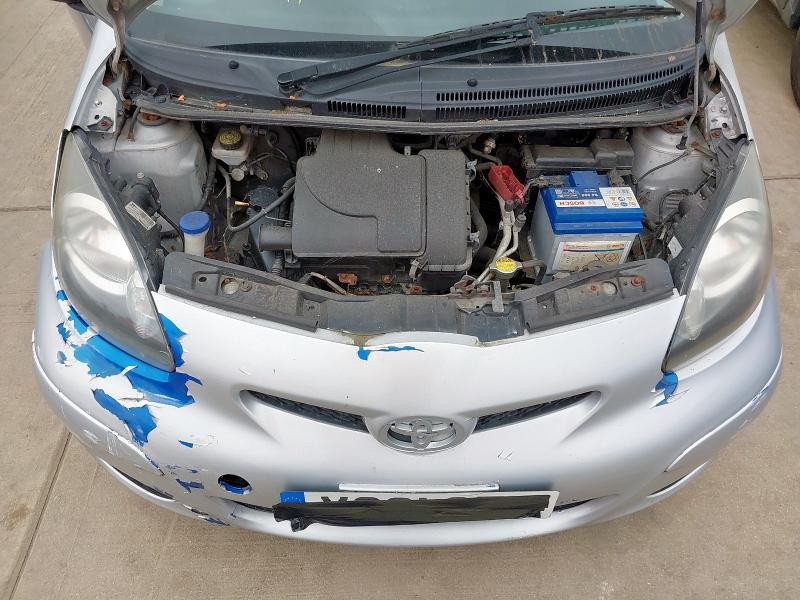 2011 TOYOTA AYGO ICE VVT-I 