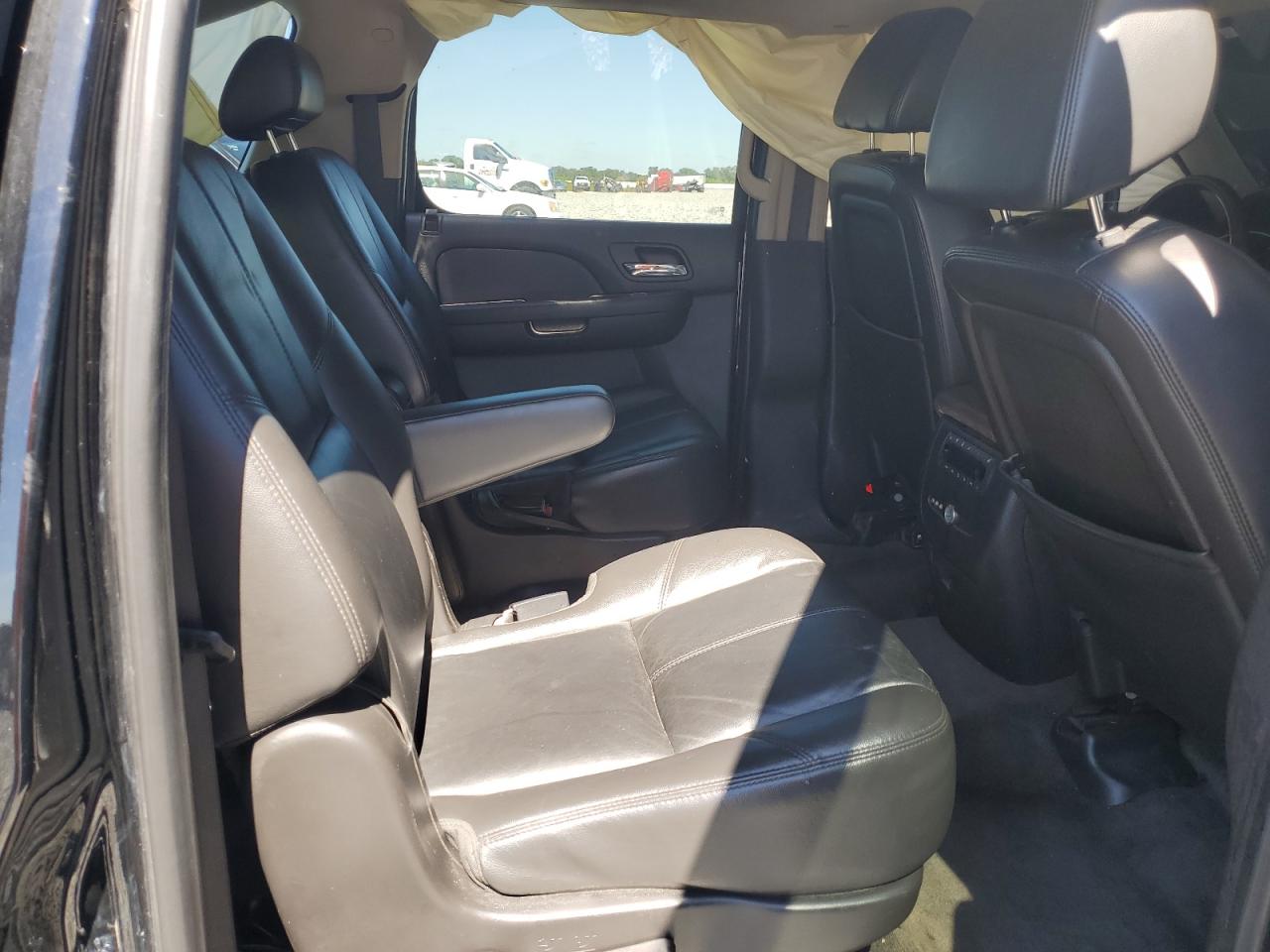 2008 Chevrolet Suburban C1500 Ls VIN: 3GNFC16098G284726 Lot: 82468245