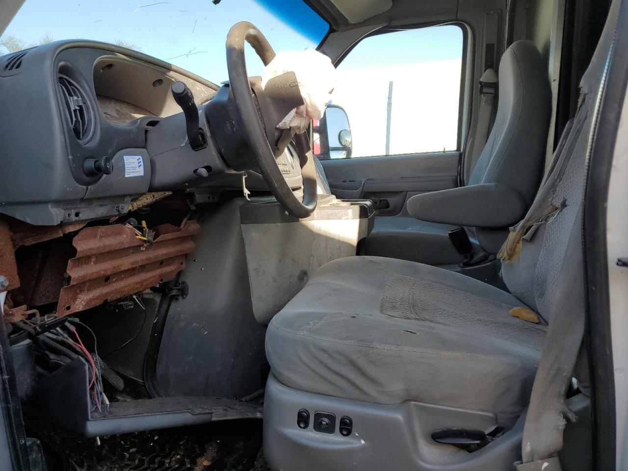 2006 Ford Econoline E350 Super Duty Cutaway Van VIN: 1FDSE35P26DA30910 Lot: 89508795