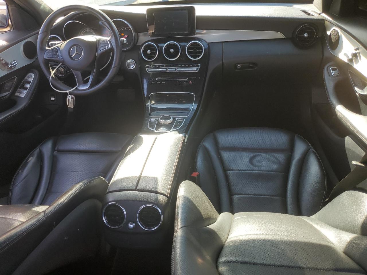 2018 Mercedes-Benz C 300 VIN: 55SWF4JB5JU234653 Lot: 90408875