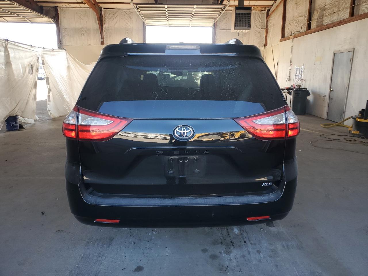 2015 Toyota Sienna Xle VIN: 5TDYK3DC8FS595849 Lot: 84948895