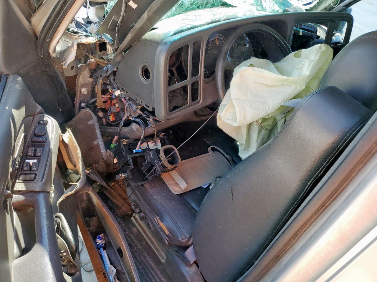 2005 GMC New Sierra C1500 VIN: 2GTEC13T751220174 Lot: 81958745