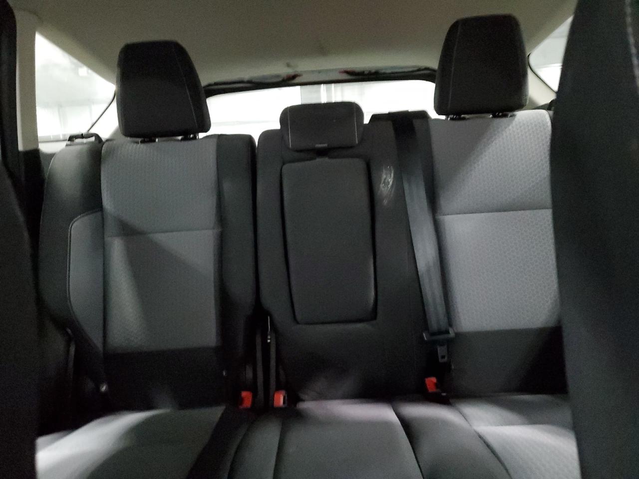 2018 Ford Escape Se VIN: 1FMCU9GDXJUC49586 Lot: 86699655