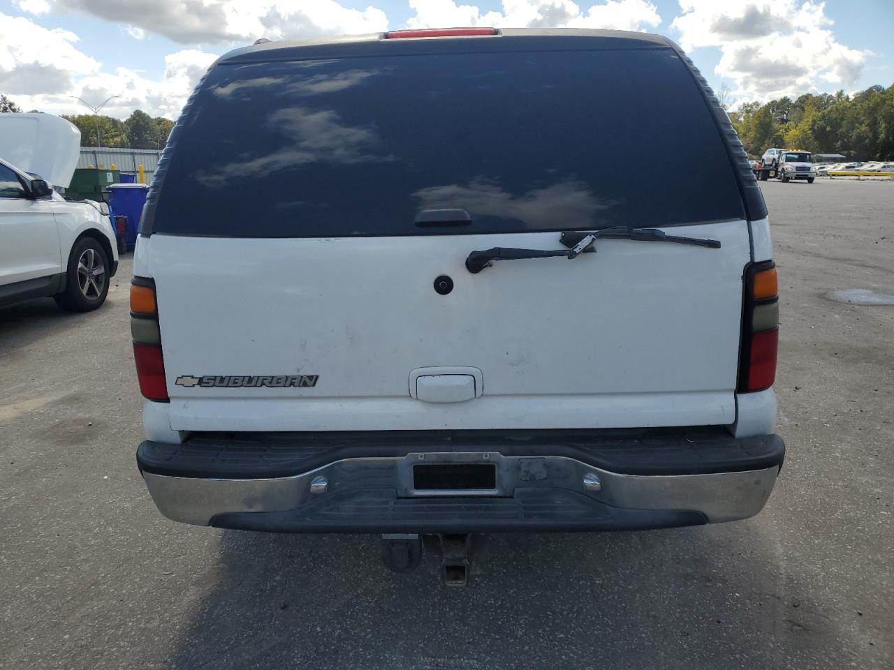 2006 Chevrolet Suburban C1500 VIN: 1GNEC16ZX6J125056 Lot: 81976985