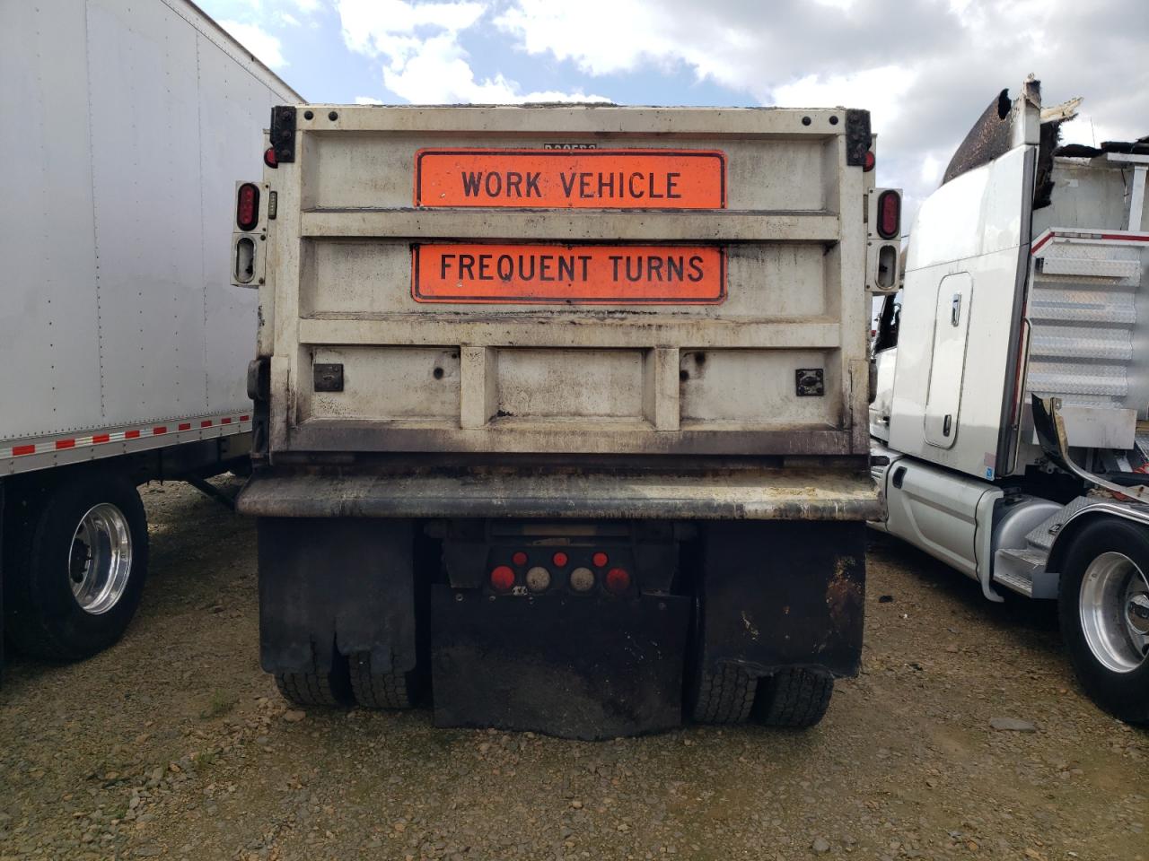 2014 Volvo Vhd Dump Truck VIN: 4V5K99EJ7EN171343 Lot: 81853625