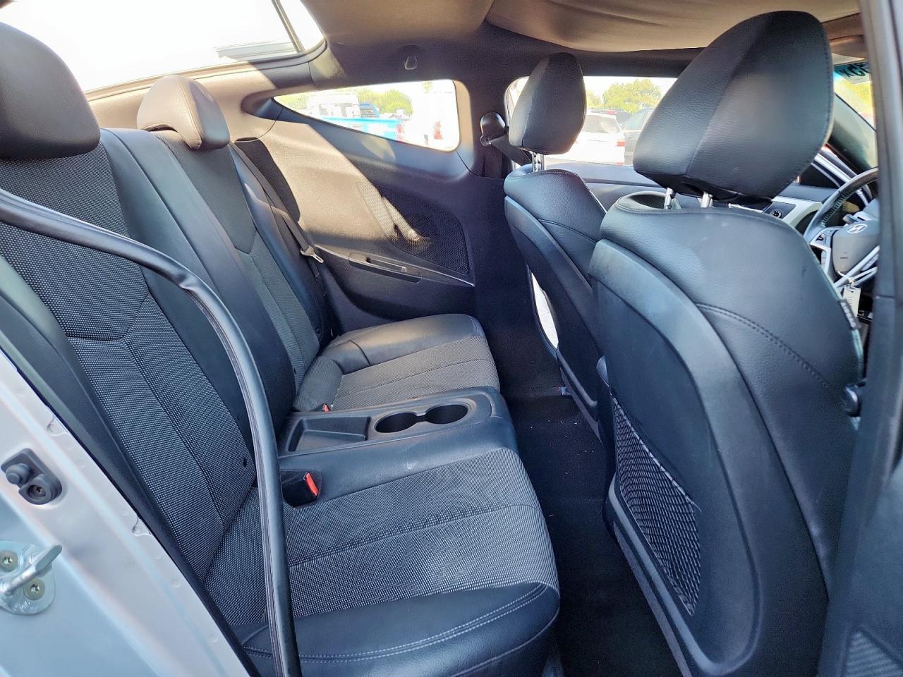 2016 Hyundai Veloster VIN: KMHTC6AD8GU303437 Lot: 85093785