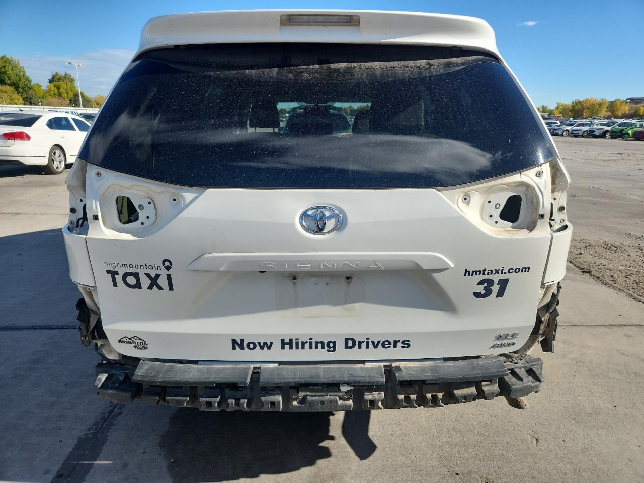 2017 Toyota Sienna Xle VIN: 5TDDZ3DC6HS173396 Lot: 82459485