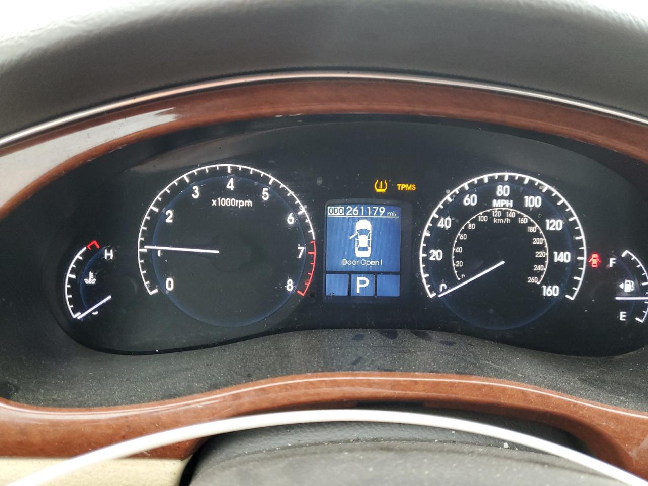 2012 Hyundai Genesis 3.8L VIN: KMHGC4DD0CU152265 Lot: 82484965
