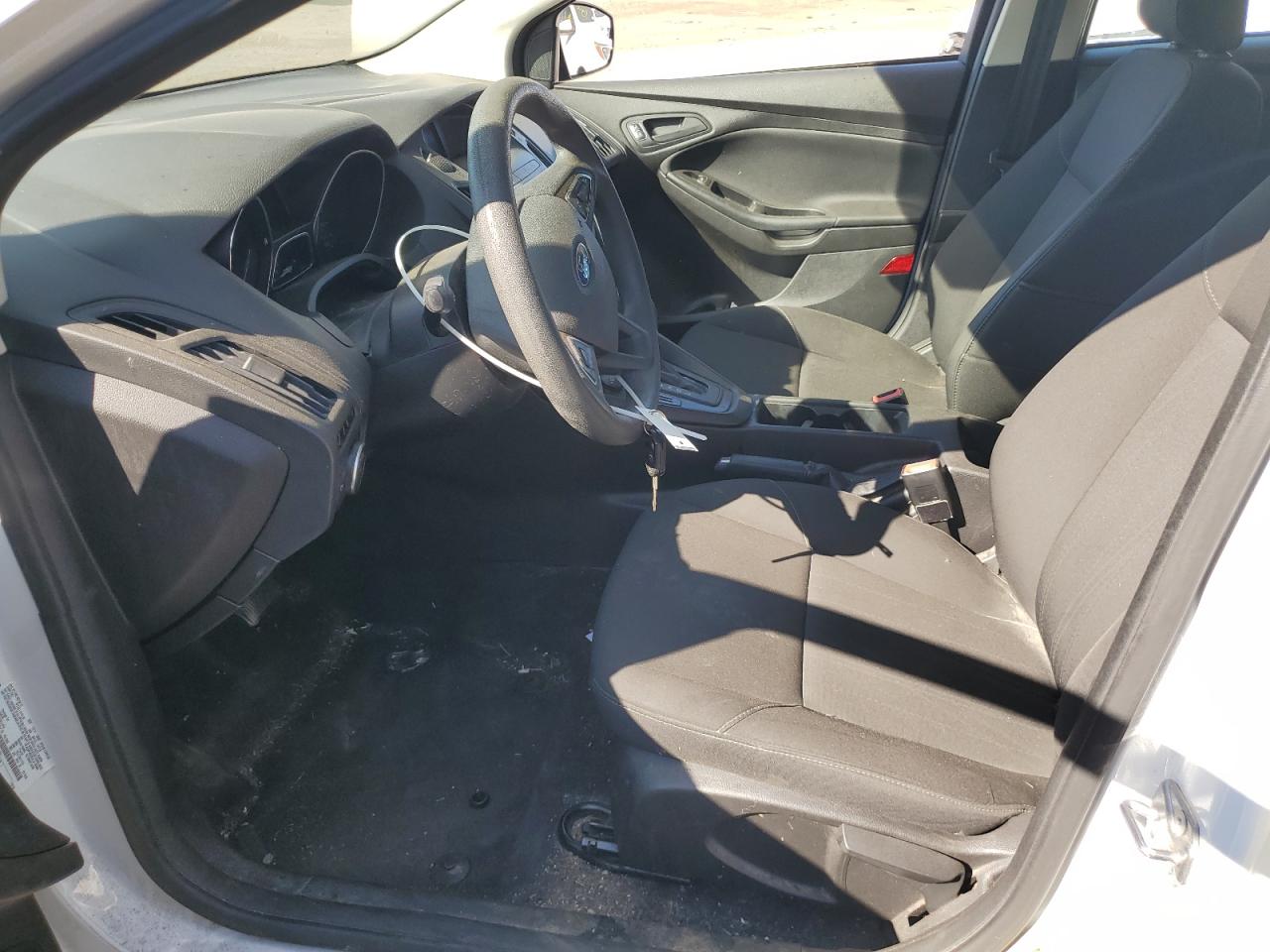 2018 Ford Focus S VIN: 1FADP3E26JL215865 Lot: 85100395