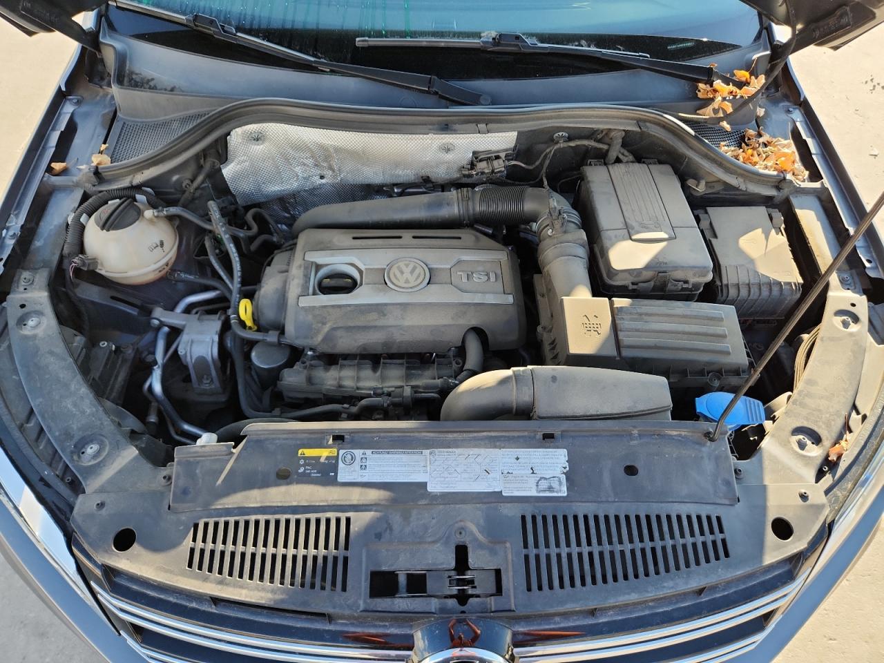 2015 Volkswagen Tiguan S VIN: WVGBV7AX6FW608010 Lot: 86710105