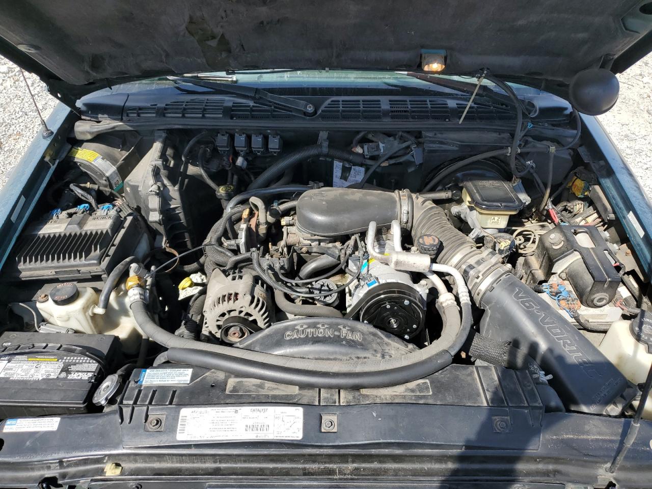 1997 GMC Sonoma VIN: 1GTCS19X5V8522225 Lot: 84572405