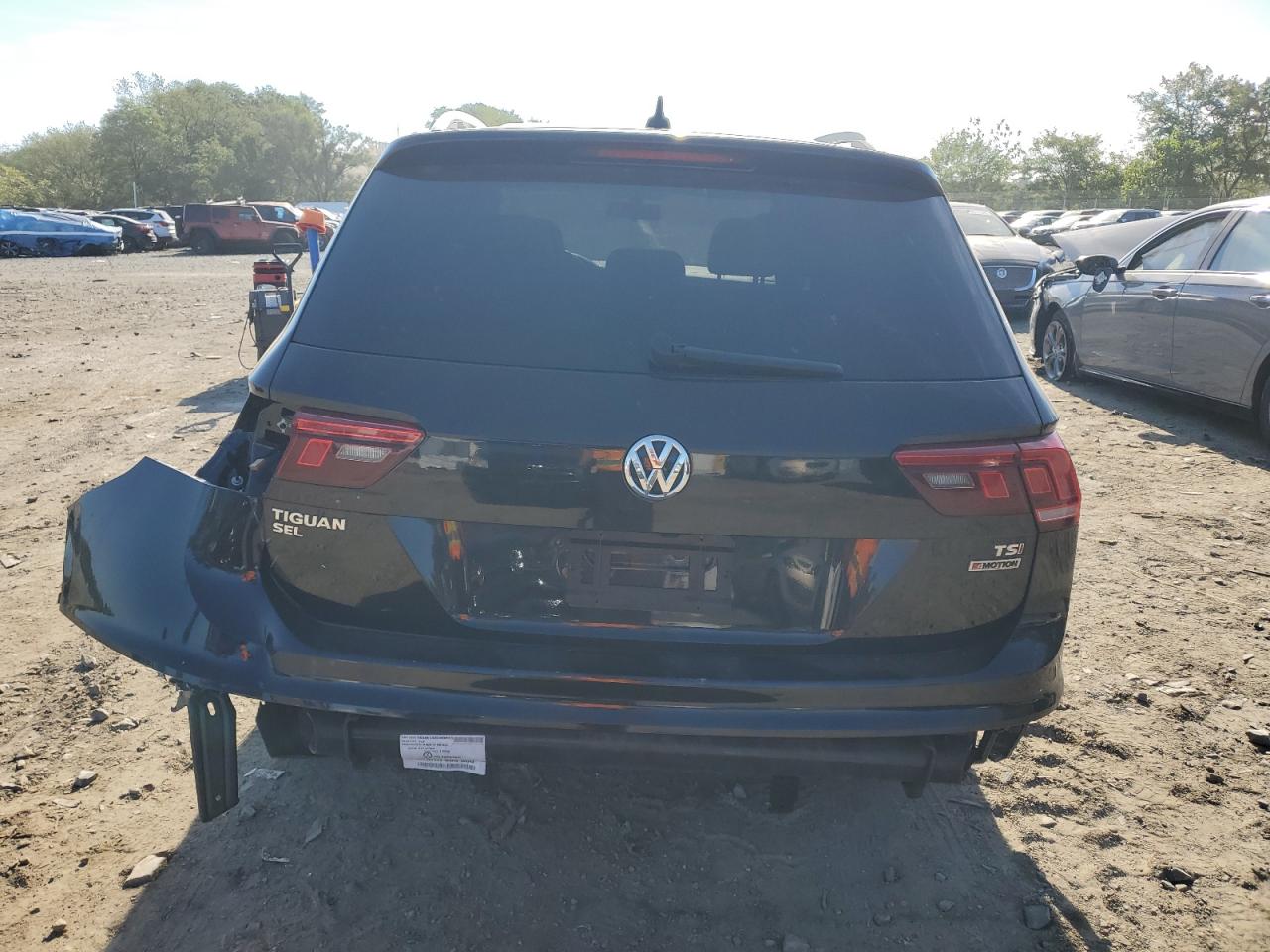 2018 Volkswagen Tiguan Se VIN: 3VV2B7AX7JM101706 Lot: 81882865