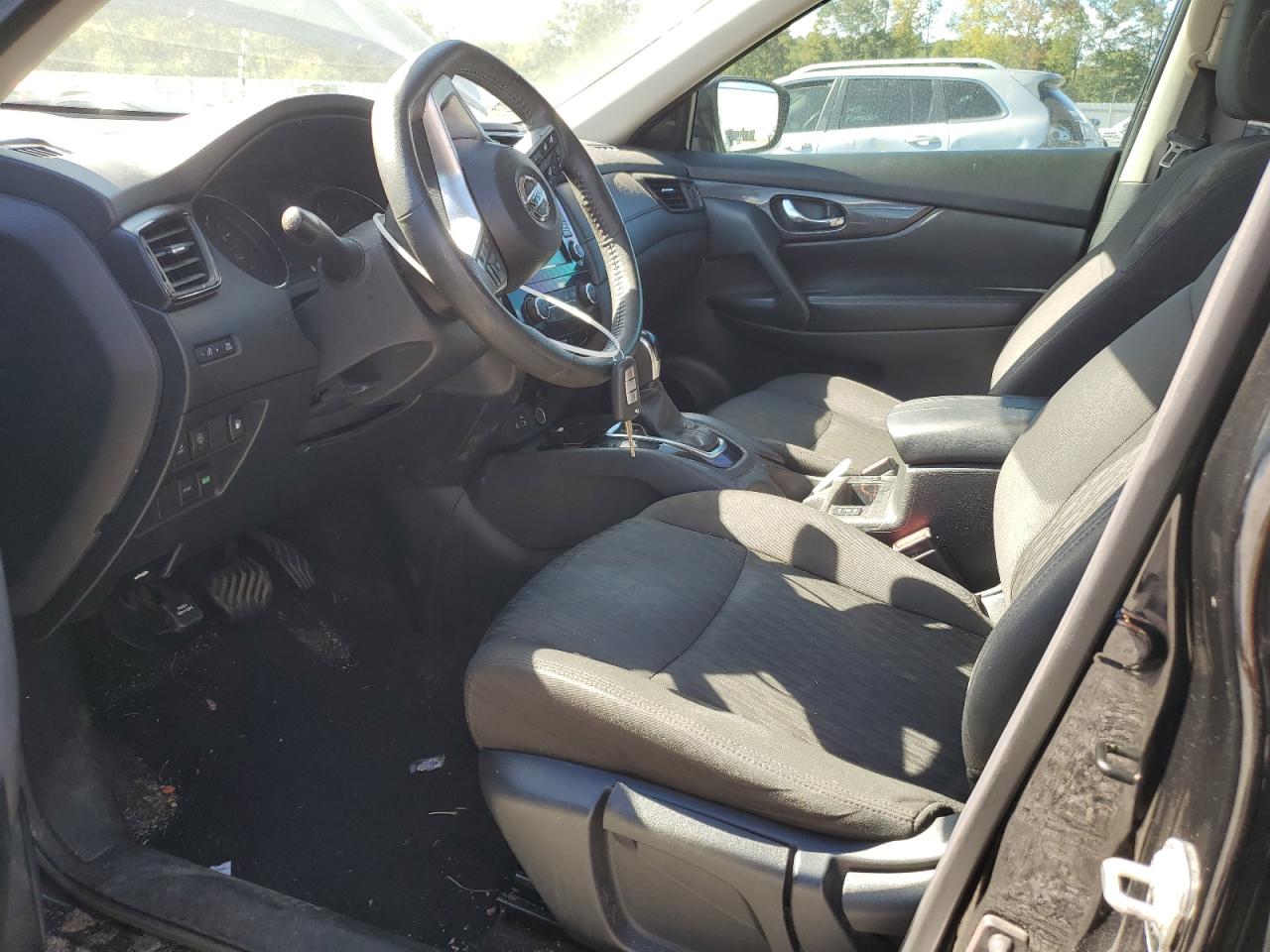 2020 Nissan Rogue S VIN: 5N1AT2MTXLC750841 Lot: 82364085